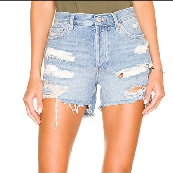 FREE People We The Free Maggie Mid Rise Short in Kiss Me - Picture 2 of 9
